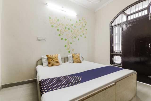 Oyo Hotel Radhe Krishna Marriage Hall Lucknow Dış mekan fotoğraf